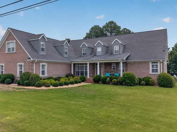 1194 Eagle Crest Blvd SW, Jacksonville, AL 36265