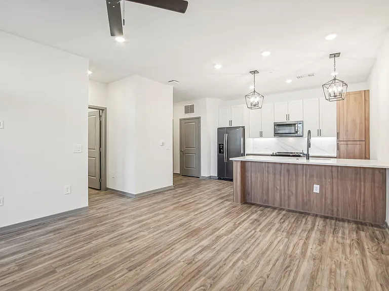 The Maddox Luxury Apartments — Photo 64