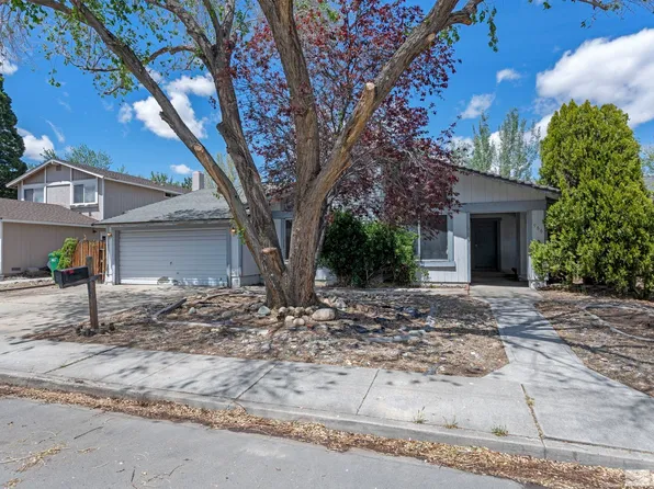 966 Woodstone Dr, Sparks, NV 89434