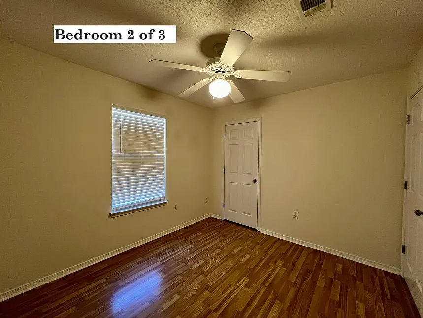 3 bed, 1306 sqft, $2,100 — Photo 4