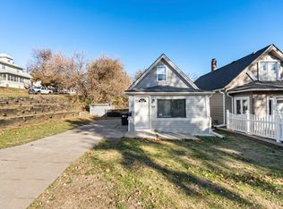 3020 Arbor St, Omaha, NE 68105