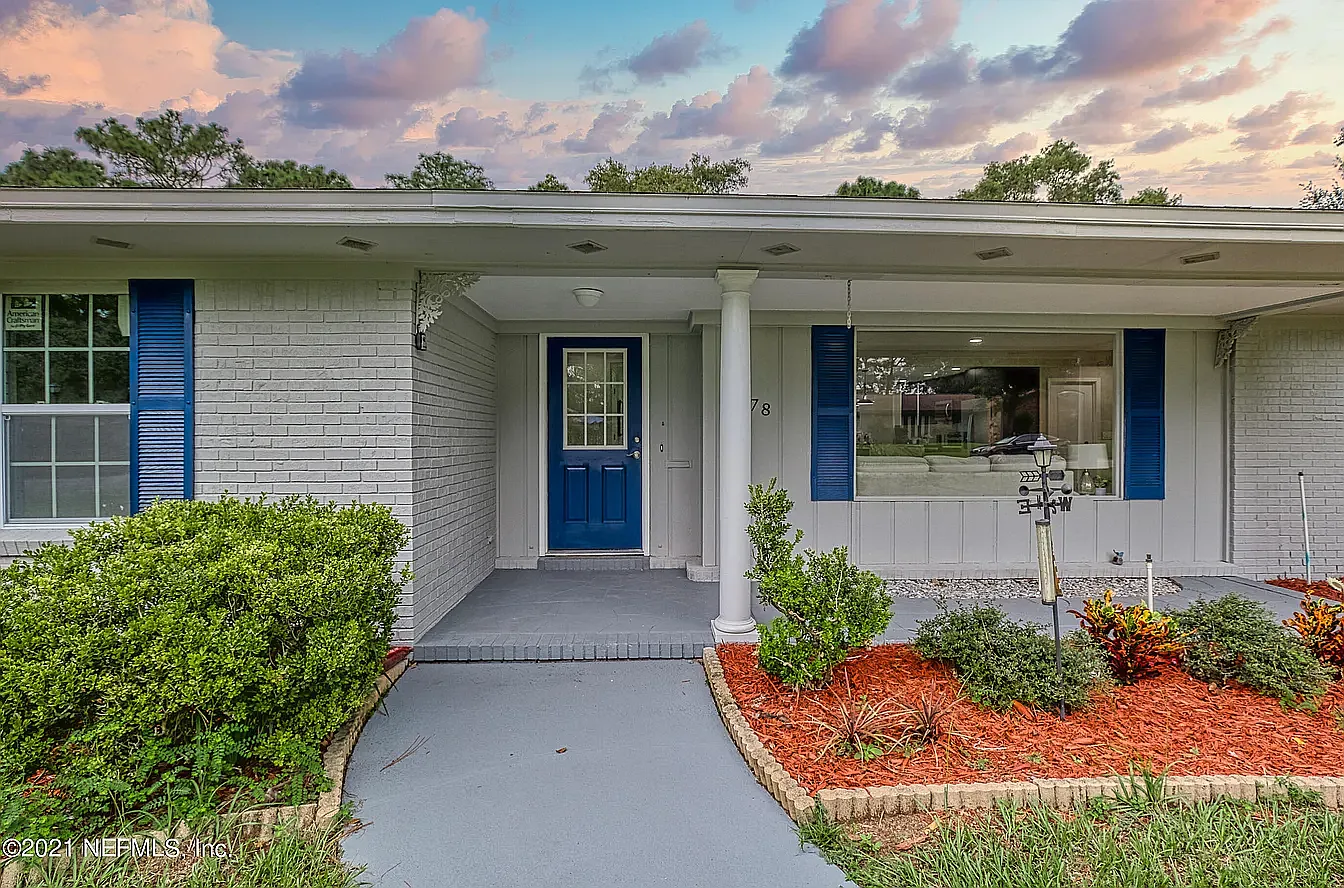 4 bed, 2.5 bath, 1991 sqft, $3,500 — Photo 2