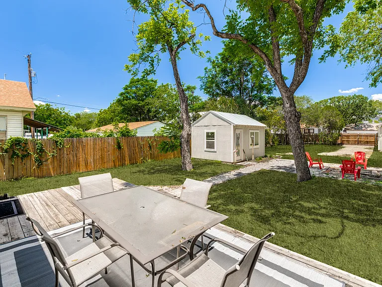 607 Mason St — Photo 39