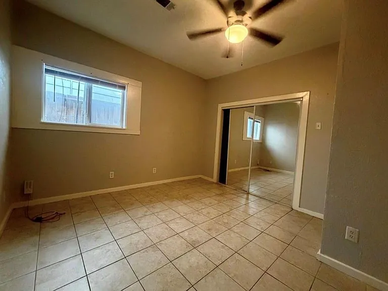 3403 Yupon St #2 — Photo 3