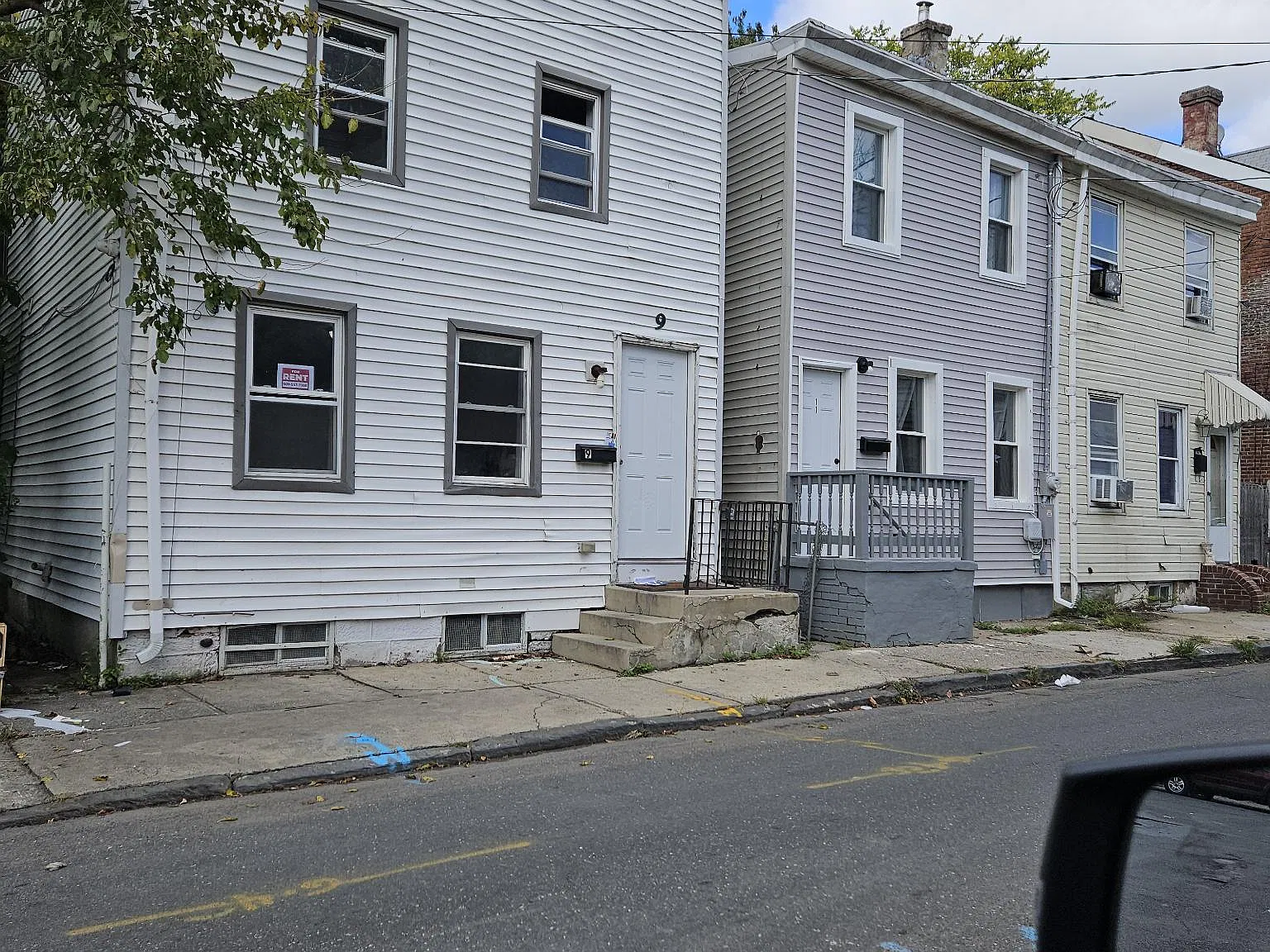 4 bed, 1.5 bath, 1728 sqft, $1,900 — Photo 3