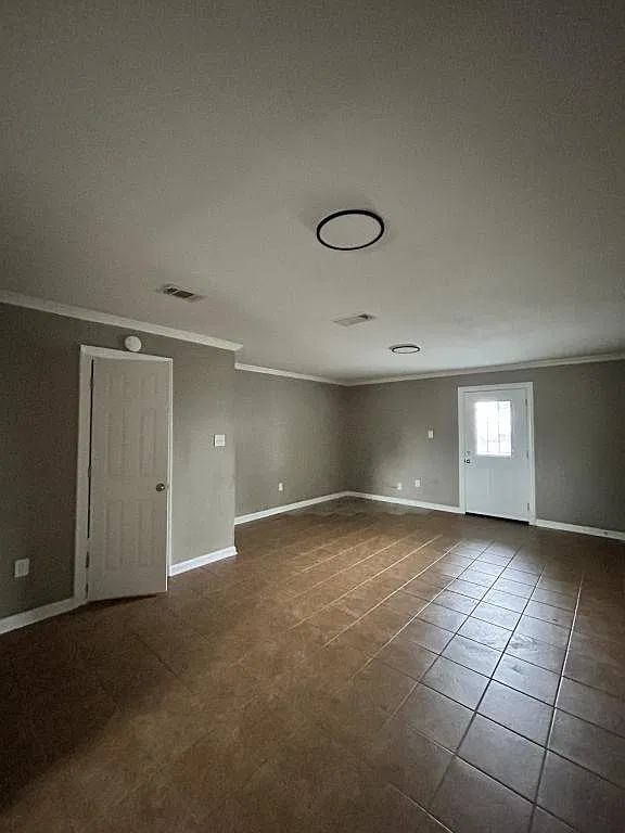 1312 Jasper Ave — Photo 4
