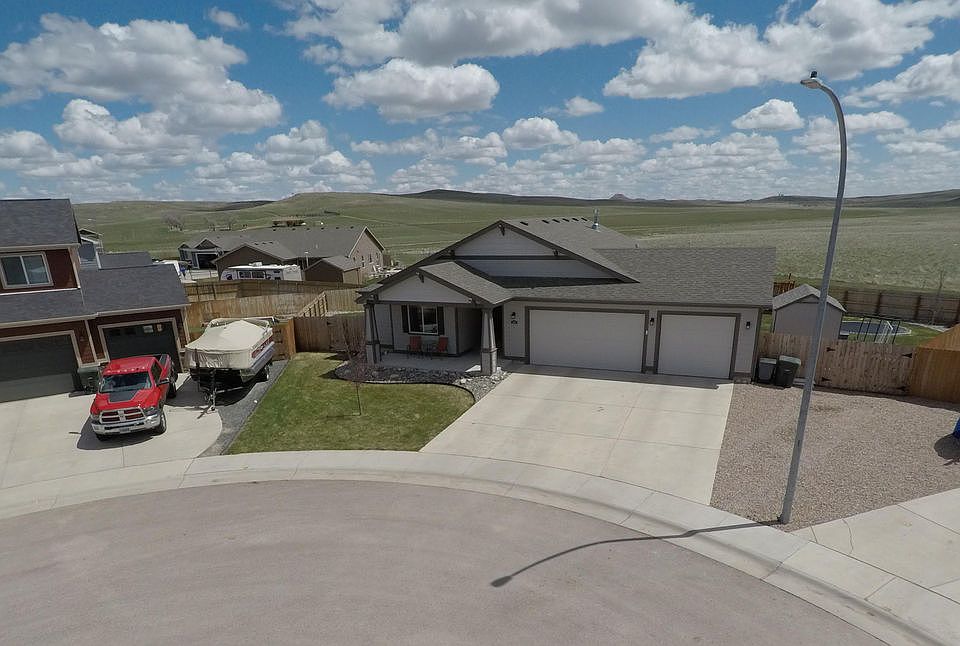 2nd image of 5809 Alexis Ct