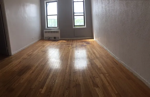 Rented by Smart NY Realty LLC | media 1