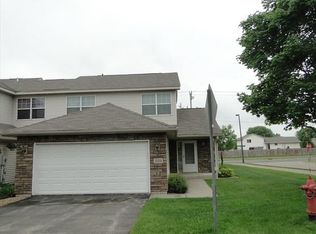 15304 Chili Ct, Rosemount, MN 55068