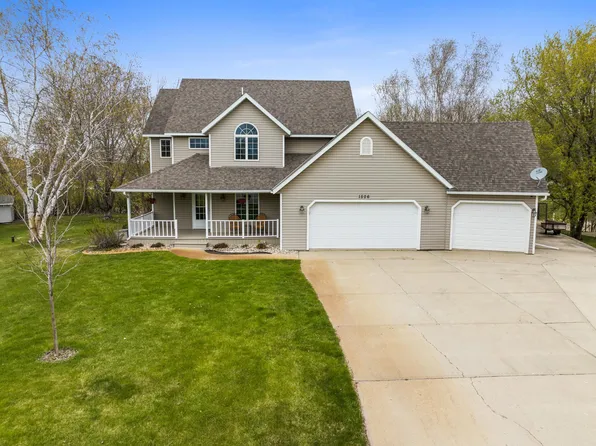 1506 Mc Auliffe Pl NW, Alexandria, MN 56308