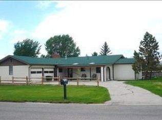 110 Casper Dr, Cody, WY 82414