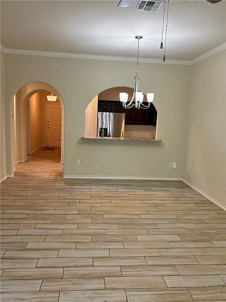 2 bed, 2.0 bath, 1061 sqft, $1,850 — Photo 4