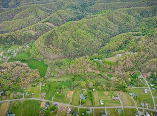 1620 Chinquapin Grove Rd, Bluff City, TN 37618