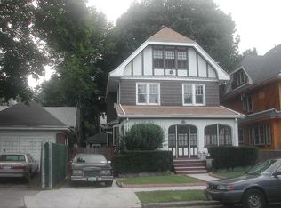 914 E 19th St, Brooklyn, NY 11230