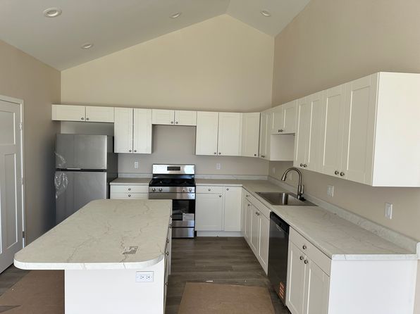 2018 Maple St