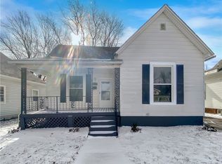 2413 Shelby Ave, Mattoon, IL 61938