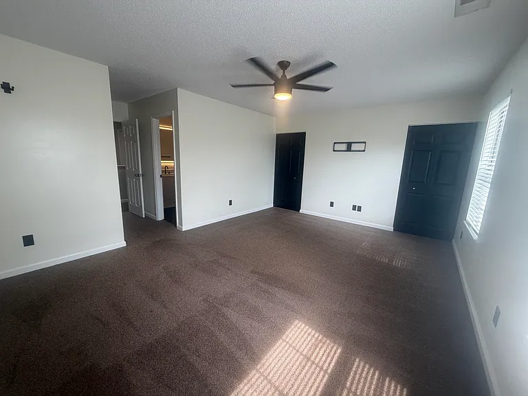 1755 Polaris Dr — Photo 31