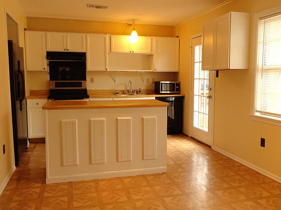 3rd image of 5168 Karen Dr