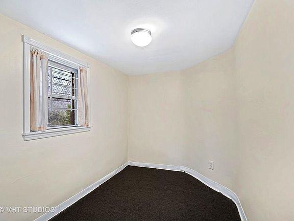 2nd image of 2347 W Medill Ave #1