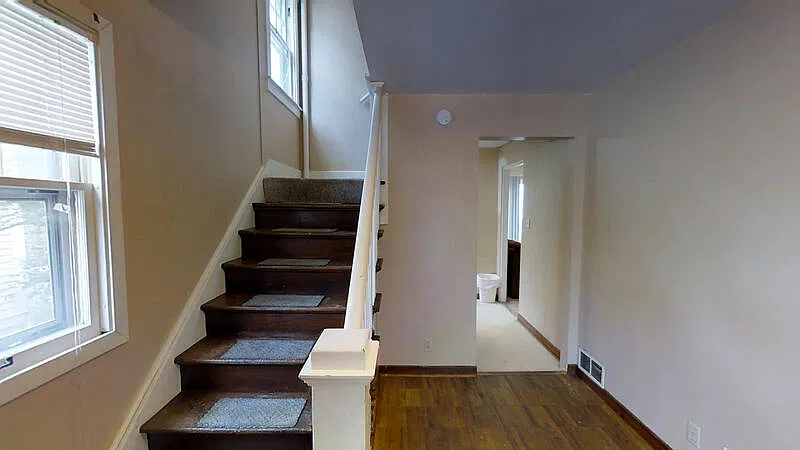 5 bed, 2.0 bath, 1079 sqft, $4,995 — Photo 4