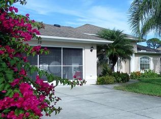 15 Pebble Beach Rd, Rotonda West, FL 33947