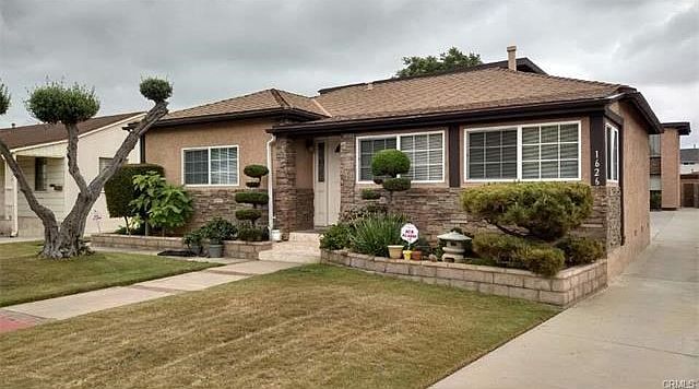 1st image of 1626 W Gardena Blvd