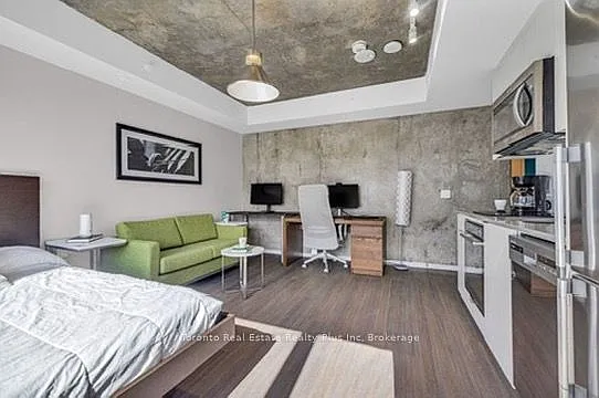 105 Champagne Ave S #1918 — Photo 13
