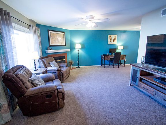 5th image of 10222 Norma Gardens Dr Unit 4