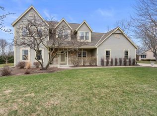 N66W13490 Crestwood DRIVE, Menomonee Falls, WI 53051