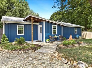 106 Jenkins Rd, Prairie Grove, AR 72753