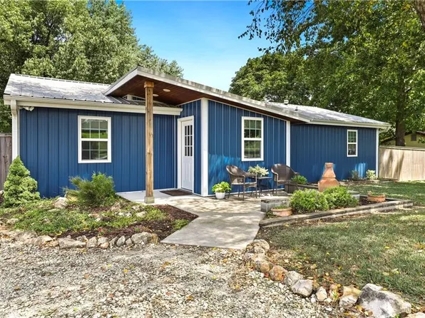 106 Jenkins Rd, Prairie Grove, AR 72753