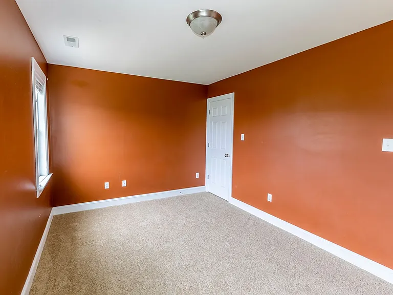 12306 Declaration Ave — Photo 33
