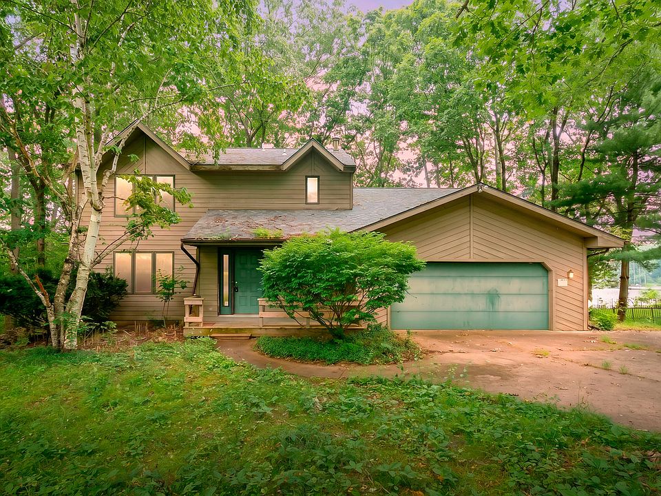 1st image of 9856 Oak Forest Cir