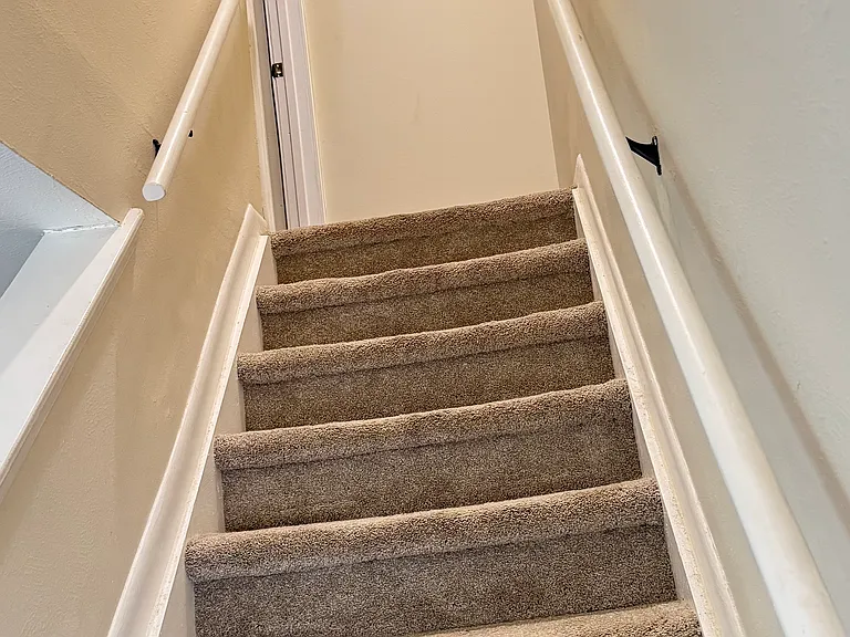 2445 S Xanadu Way #D — Photo 5