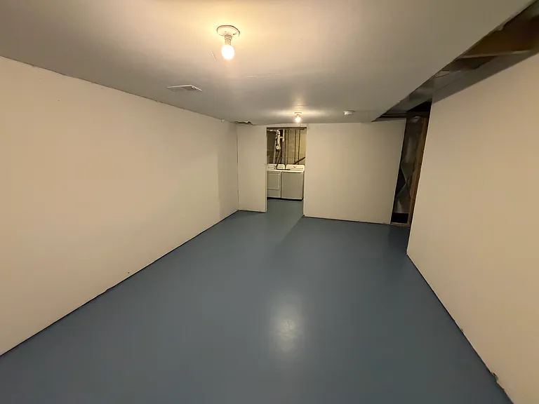 1897 Apartment Dr #7 — Photo 11