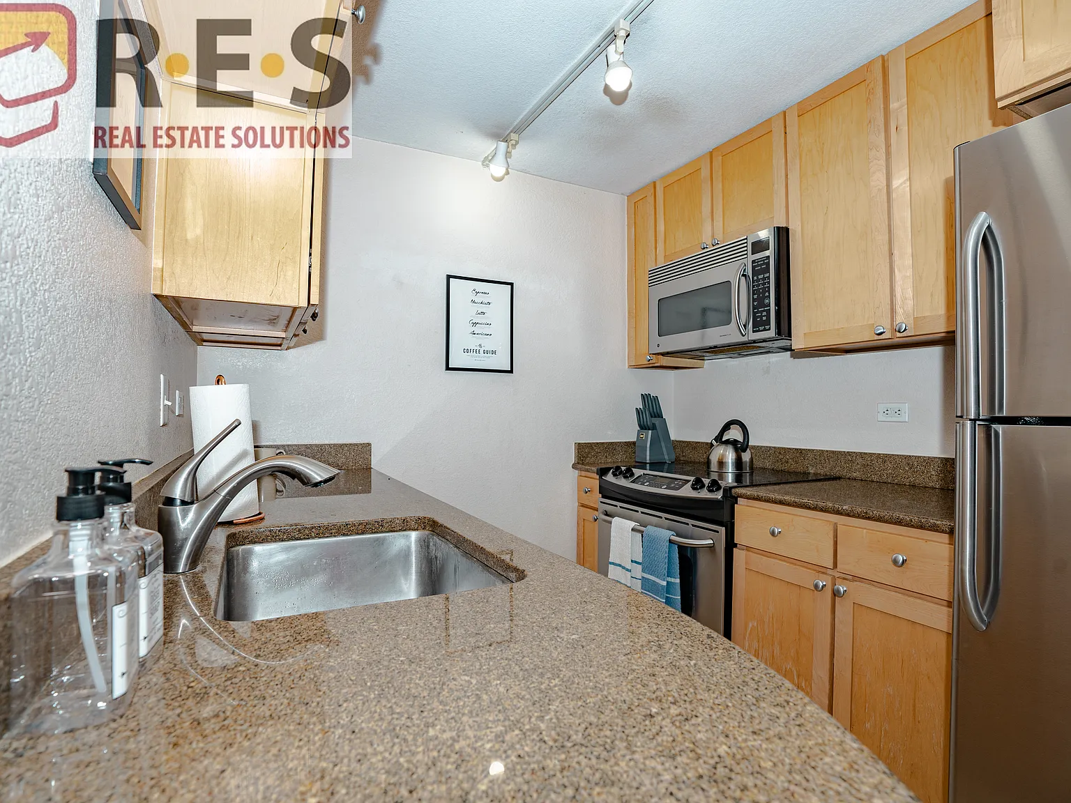 1 bed, 634 sqft, $1,899 — Photo 4