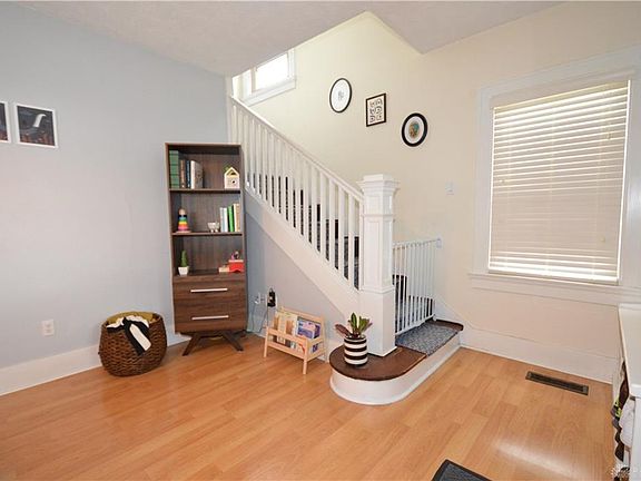 2nd image of 2134 Fauver Ave