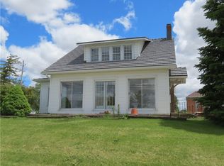 102 E Main St, Anna, OH 45302