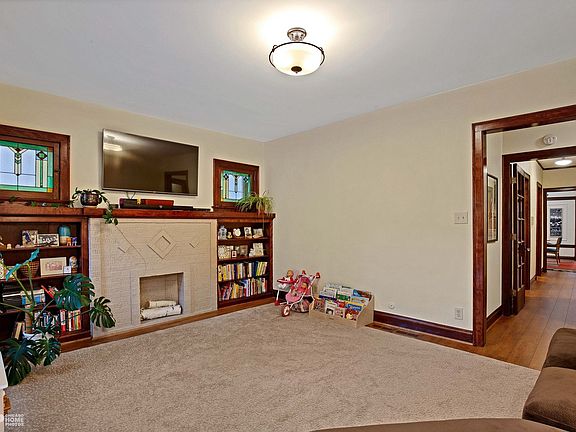 4th image of 4851 N Talman Ave APT 1