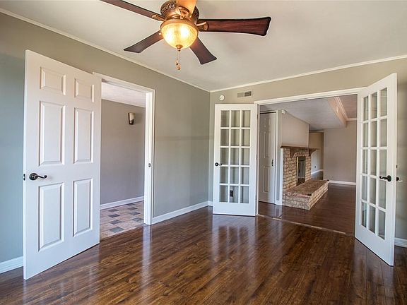 4th image of 3302 Overglen Dr