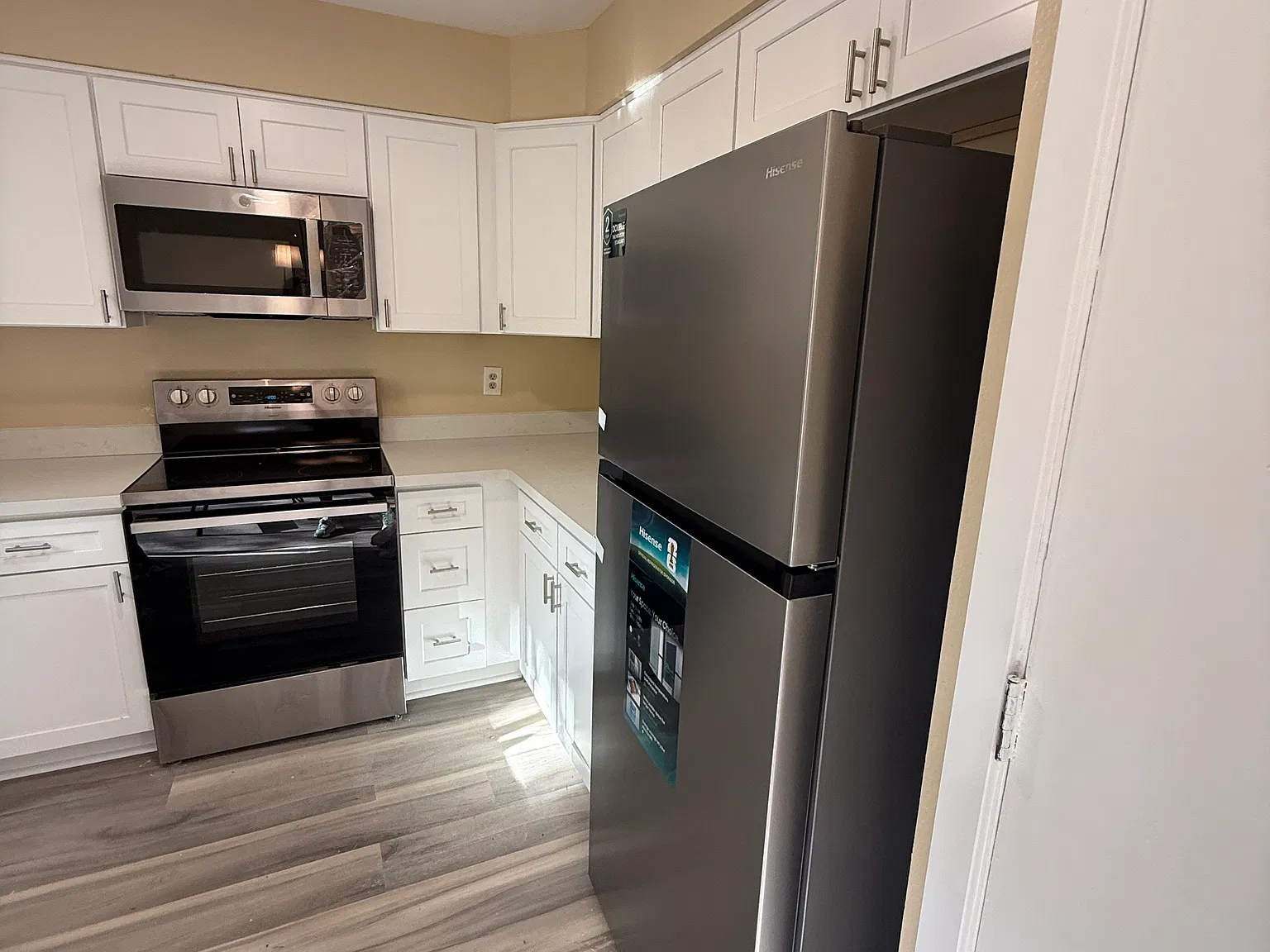 3 bed, 1604 sqft, $2,500 — Photo 2