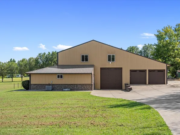 10879 Church Rd, Bon Aqua, TN 37025
