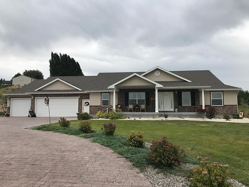 1st image of 4590 E Burke Cir