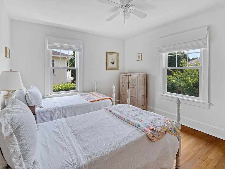 39 Huntting St — Photo 13