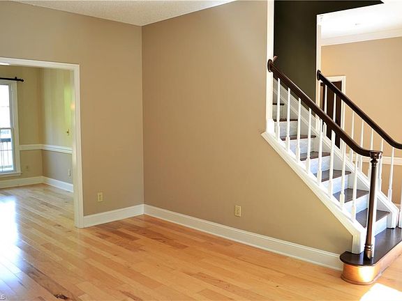 3rd image of 6116 Glen Ridge Ct