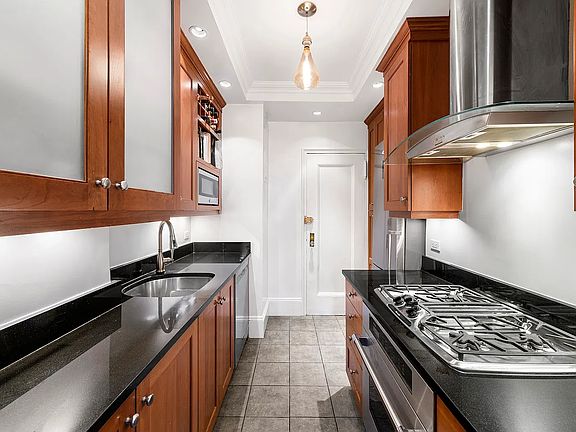 5th image of 55 Park Ave #6W