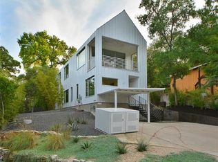 1002 S 3rd St, Austin, TX 78704