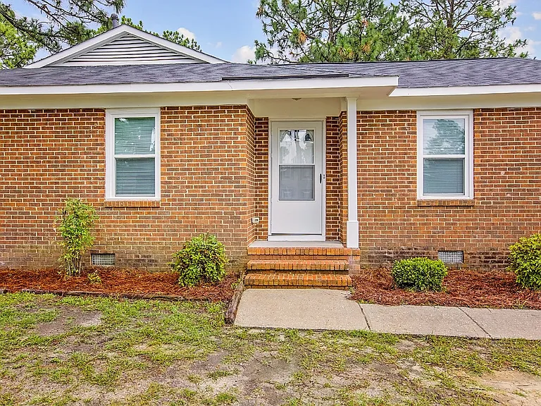 4562 Ruby Rd — Photo 3