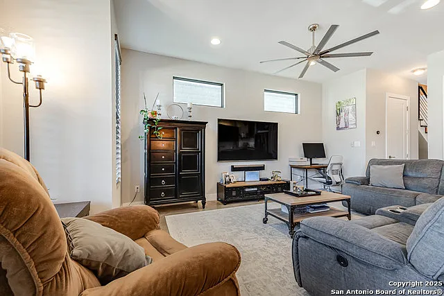 203 Nogalitos St #5 — Photo 9