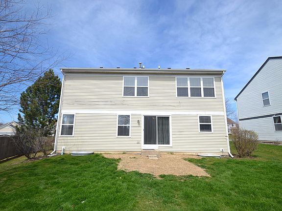 3rd image of 656 Chesterfield Ln